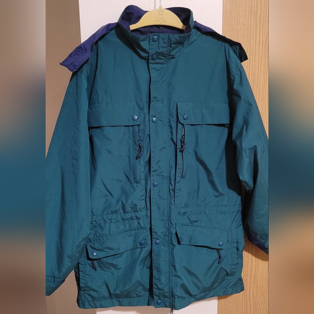 L.L. Bean Teal and Navy Men's Raincoat